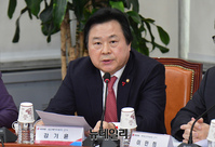 [포토] 당정 참석한 강기윤 국민의힘 보건복지위원회 간사