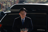 [포토] 검찰 포토라인에 선 이재명