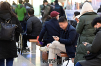 [포토] 실내마스크 의무 해제...병원·대중교통에서 착용