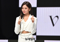 [포토] 비비지 엄지, 컴백했어요