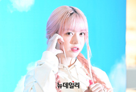 [포토] 엔믹스 릴리 "팝업 오픈 축하해요"