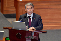[포토] 대정부질문서 답변하는 이종섭 국방부 장관