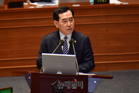 [포토] 답변하는 이창양 산업통상자원부 장관