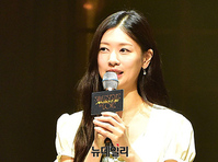 [포토] 배우 정소민 "이번 연극은 제 숨구멍이예요"