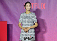 [포토] 배우 김옥빈 '샤이한 액션포즈'