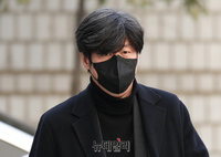 [포토] 1심 선고 공판 출석하는 남욱