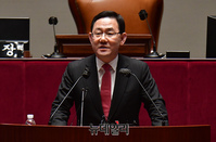 [포토] 의총서 발언하는 주호영 국민의힘 원내대표