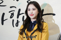 [포토] 위클리 이재희 "얘들아 졸업축하해"