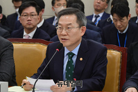 [포토] 국회 출석한 이종호 과학기술정보통신부 장관