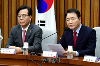 [포토] 발언하는 성일종 국민의힘 정책위의장