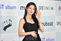 [포토] (여자)아이들 미연 '써클차트 MC 맡았어요'