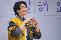 [포토] 힙한 패션으로 등장한 김영광