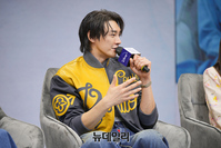 [포토] 김영광 "도망다니느라 바빴어요"