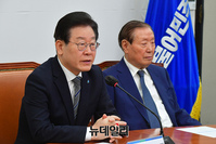 [포토] 상임고문단 만난 이재명 민주당 대표