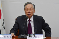 [포토] 민주당 찾은 권노갑 상임고문