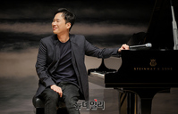[포토] 작곡가 정재일, 첫 앨범 '리슨' 발매