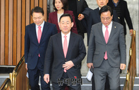 [포토] 입장하는 주호영 국민의힘 원내대표