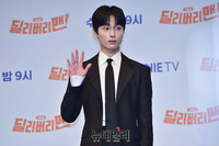 [포토] 윤찬영, 성인되고 첫 로맨스 연기