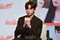 [포토] 김민석 '재밌게 봐주세요'