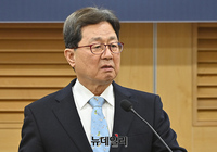 [포토] 항만행정서비스 개혁 토론회 인사말하는 이달곤 의원