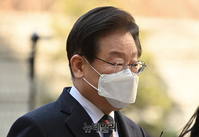 [포토] "故 김문기 몰랐다" 재판 출석하는 이재명