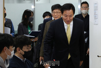 [포토] 그레이트한강 설명회 입장하는 오세훈 서울시장