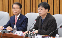 [포토] 발언하는 김경률 불합리한노동관행개선자문회의 단장