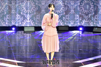 [포토] 강혜연, 귀여운 트롯 다람쥐