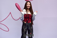 [포토] 이사배 '빨간 체크무늬'