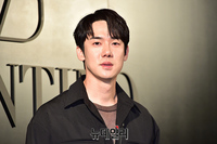 [포토] 유연석 '점프수트 룩'