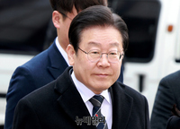 [포토] "김문기 몰랐다" 2차 공판 출석하는 이재명