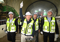 [포토] GTX-A 킨텍스역 공사현장 방문한 원희룡 장관