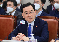 [포토] 답변하는 이창양 산업통상자원부 장관