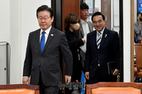 [포톨] 입장하는 이재명·박홍근