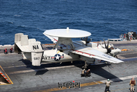 [포토] 니미츠함서 이함하는 호크아이
