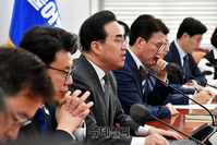 [포토] 모두발언 하는 박홍근 민주당 원내대표