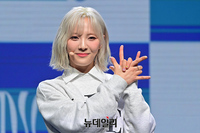 [포토] 백금발 카리스마 뽐내는 문수아