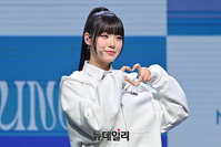 [포토] 손가락 하트 날리는 빌리 수현