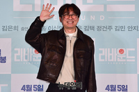 [포토] 장항준 '리바운드 많이 사랑해주세요'