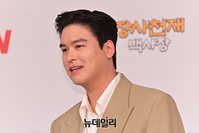 [포토] 장사천재 백사장, 요리천재 이장우 