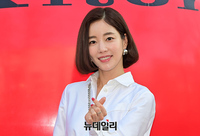 [포토] 밝은 미소로 등장한 기은세