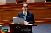 [포토] 답변하는 한덕수 국무총리