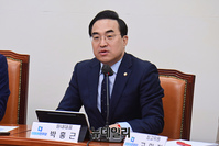 [포토] 모두발언 하는 박홍근 민주당 원내대표