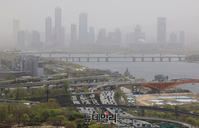 [포토] 중국발 황사에 사라진 여의도