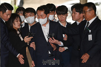 [포토] '민주당 전당대회 돈봉투' 강래구, 영장심사 출석