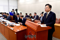 [포토] 업무보고 하는 조규홍 보건복지부 장관