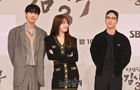 [포토] 김사부3 의사 삼총사 '안효섭-이성경-이홍내' 