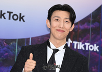 [포토] 환하게 웃음 짓는 강기영