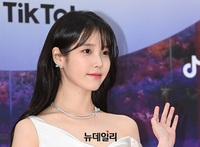 [포토] 아이유, 오늘의 주인공