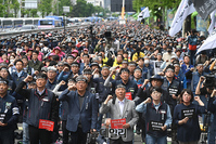[포토] 尹퇴진 요구하며 대통령실 인근에 모인 건설노조
